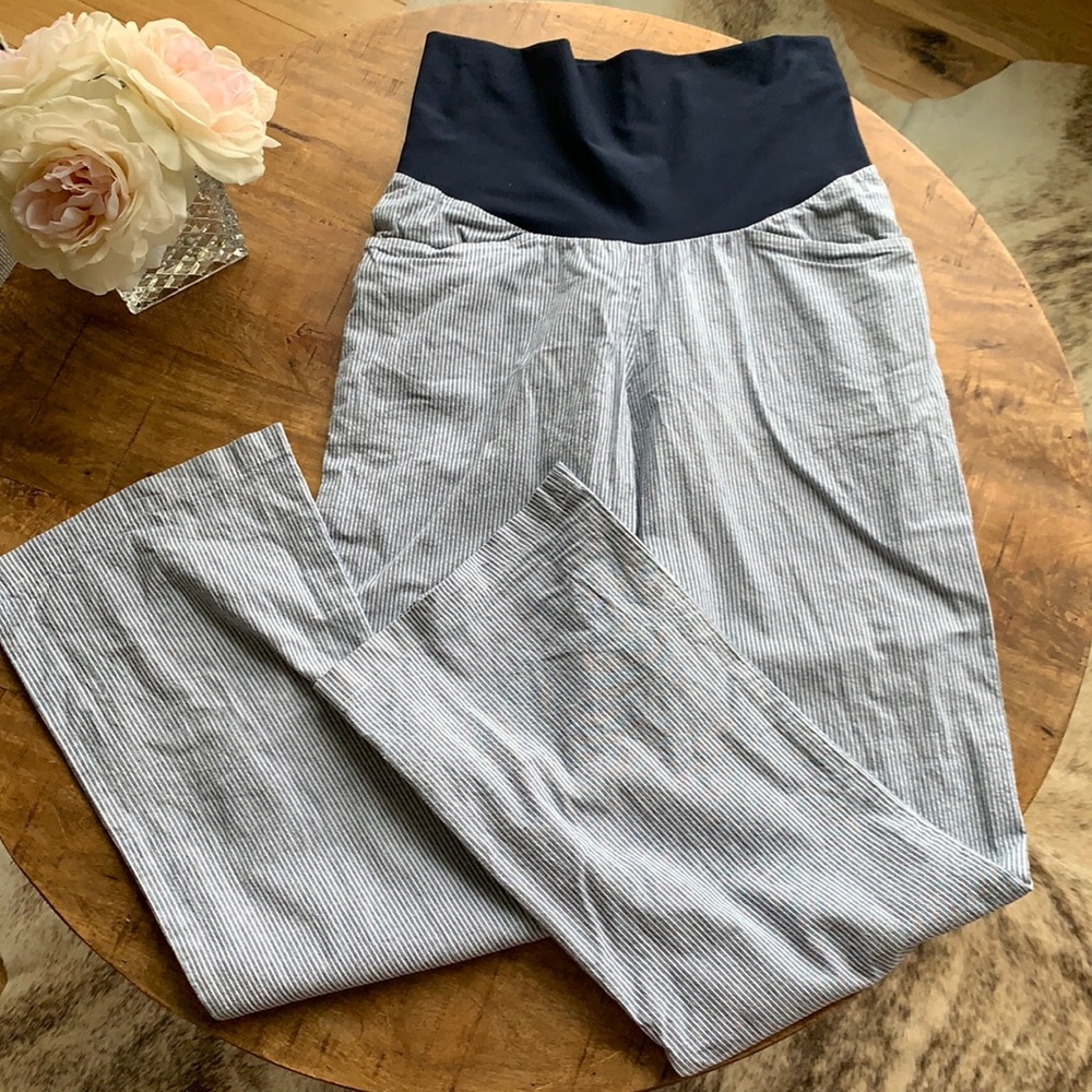 Maternal America size small maternity pants